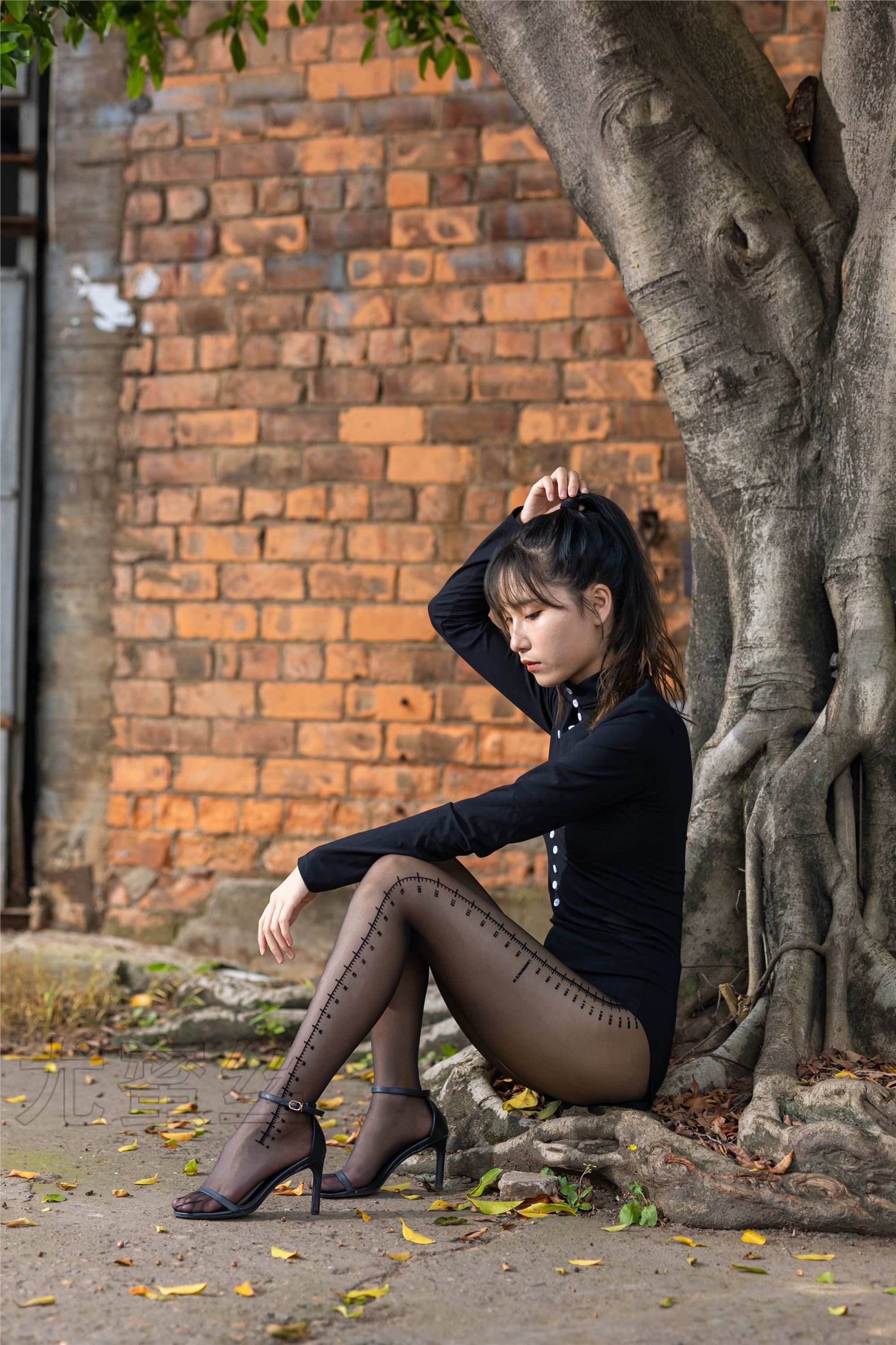 尤蜜丝 穿搭写真 NO.071